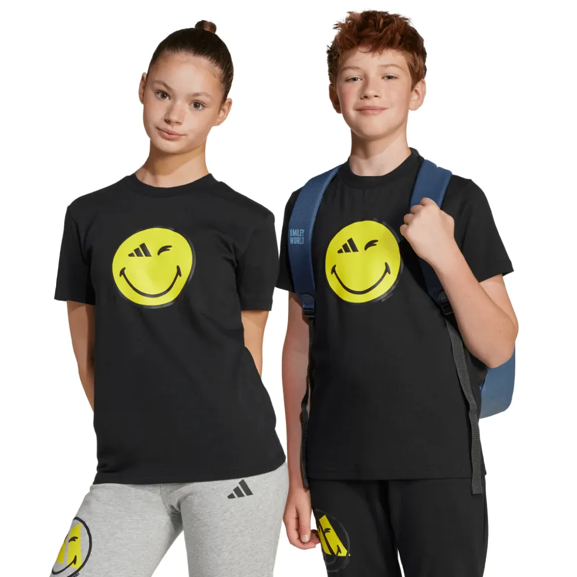 T-shirt nera in cotone da ragazzi con stampa Smile adidas
